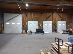 143 East Lake Blvd NE, Airdrie, AB for lease Interior Photo- Image 2 of 10