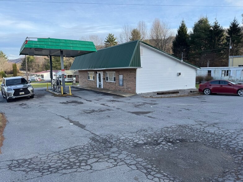 116 Clear Fork Rd, Tazewell, VA for sale - Building Photo - Image 3 of 7