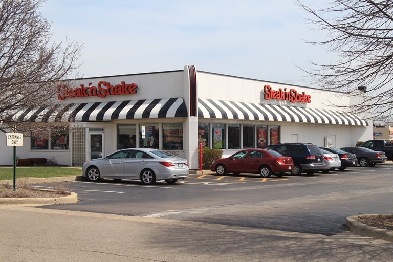 290 S Randall Rd, Elgin, IL 60123