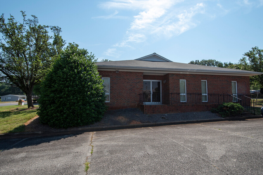 510 S New Hope Dr, Gastonia, NC for lease - Building Photo - Image 3 of 7