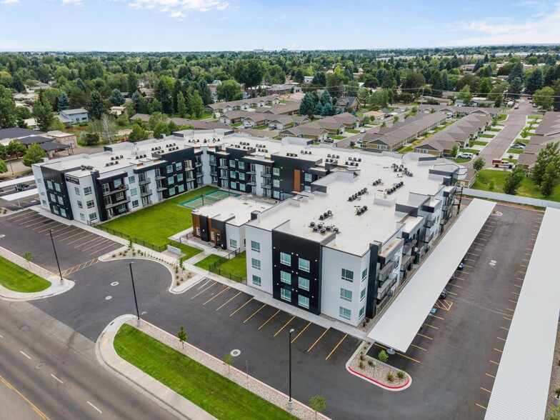 1915 S Woodruff Ave, Idaho Falls, ID for sale - Building Photo - Image 1 of 16