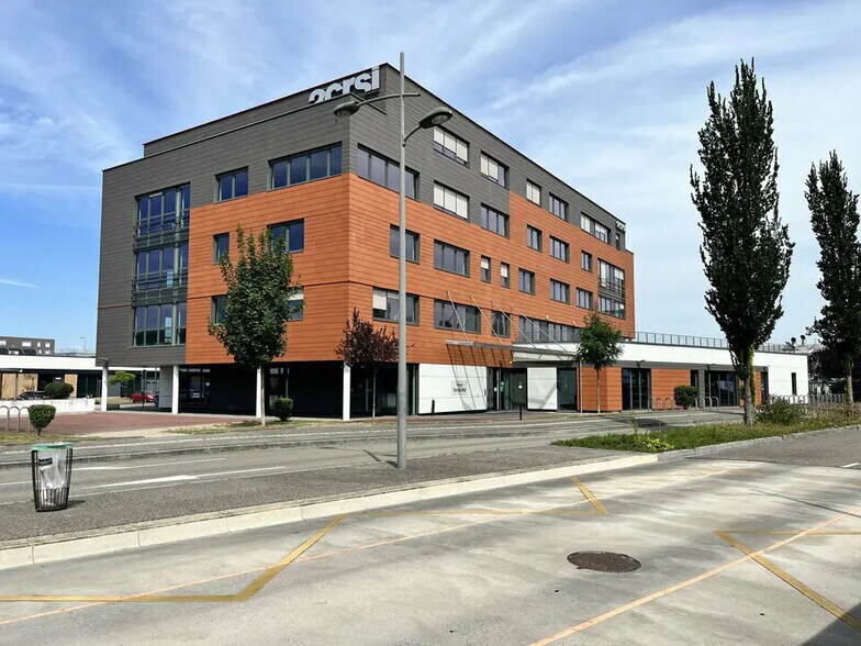 11 Rue Madeleine Rebérioux, Strasbourg for lease - Building Photo - Image 1 of 12