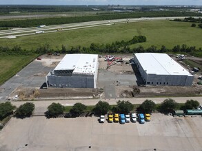 3811 Cedar Blvd, Baytown, TX for lease Aerial- Image 2 of 5