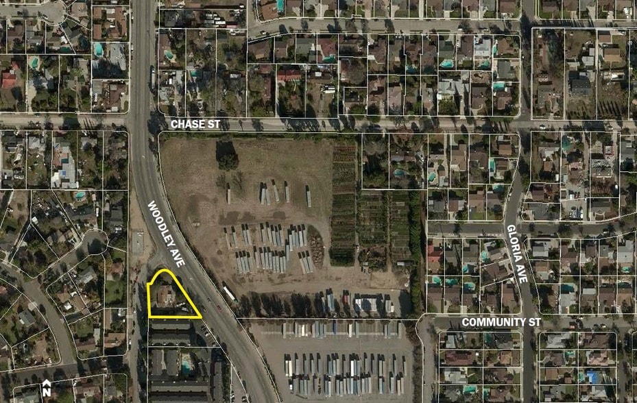 8404 Woodley Pl, North Hills, CA 91343