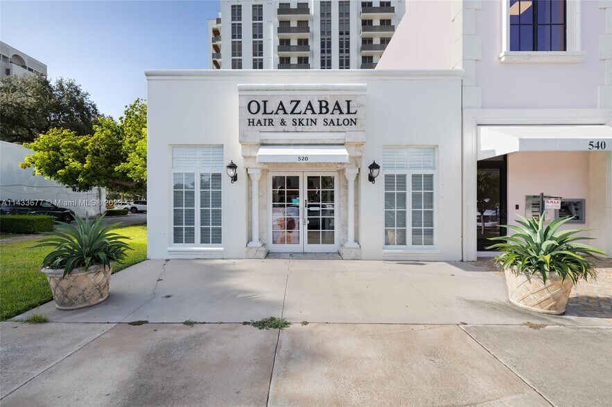 520 Biltmore Way, Coral Gables, FL for sale - Building Photo - Image 1 of 25