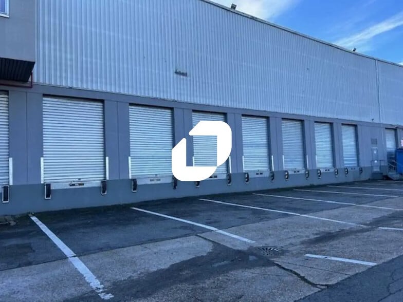 Flex in Herblay-sur-Seine for lease - Building Photo - Image 1 of 8