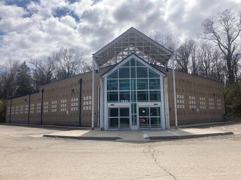 7541 N Main St, Dayton, OH for sale - Building Photo - Image 1 of 5