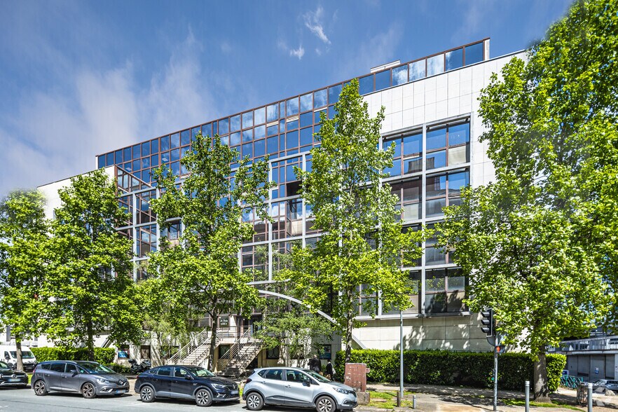 1 Rue Du Centre, Noisy-le-Grand for sale - Building Photo - Image 3 of 5