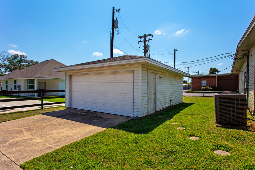 1507 S College Ave, Bryan, TX for sale - Building Photo - Image 3 of 30