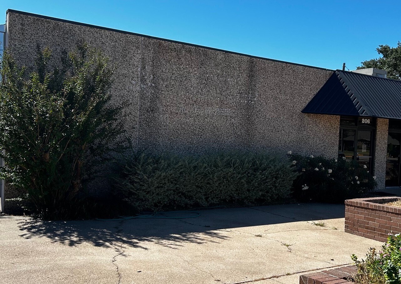 206-212 W San Augustine St, Deer Park, TX for lease Building Photo- Image 1 of 4