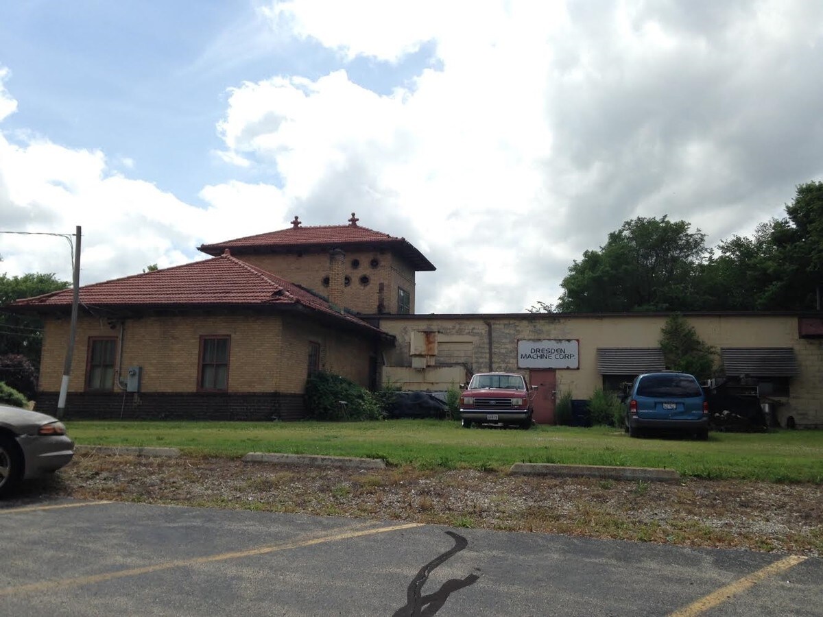 201 W Wapella St, Minooka, IL 60447