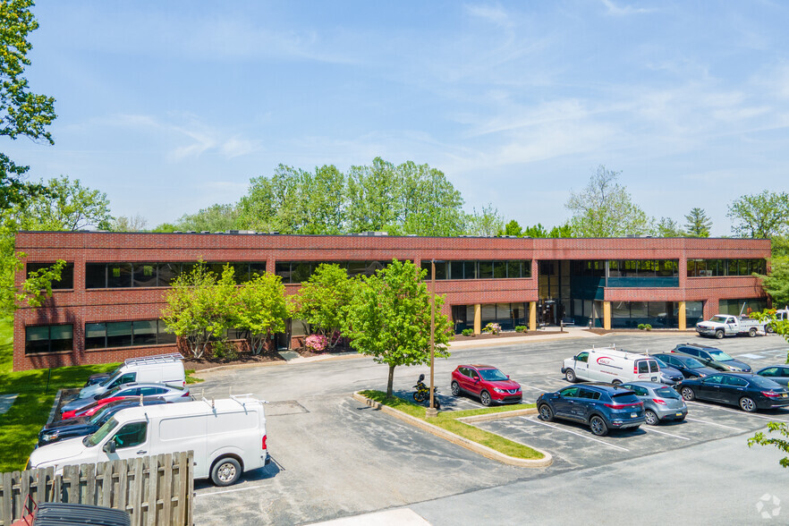 801 Springdale Dr, Exton, PA for lease - Primary Photo - Image 1 of 9