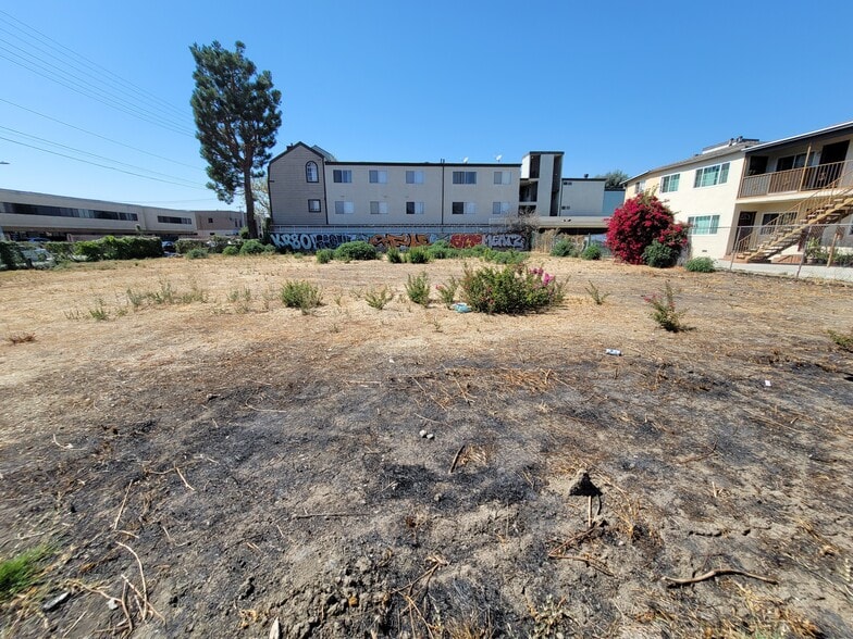 7005 Woodley Ave, Van Nuys, CA for sale - Building Photo - Image 3 of 9
