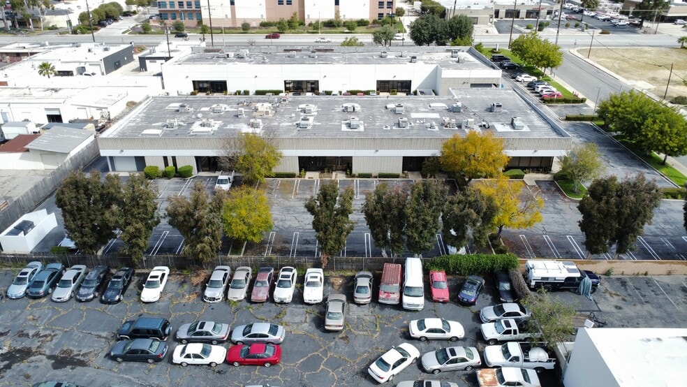 5405 Arrow Hwy, Montclair, CA for lease - Primary Photo - Image 2 of 2