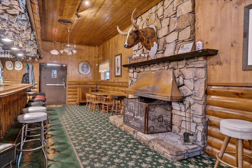 42155 Highway 41, Oakhurst, CA for sale - Building Photo - Image 3 of 15