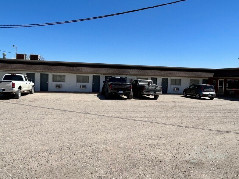 12021204 Castle Rock St, Quinter, KS 67752