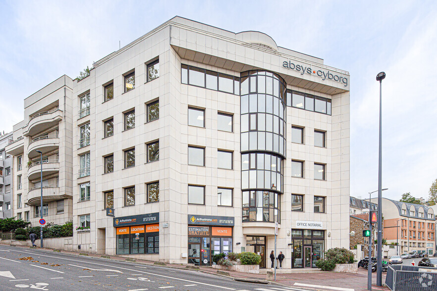 Office in Issy-les-Moulineaux for sale - Building Photo - Image 2 of 2