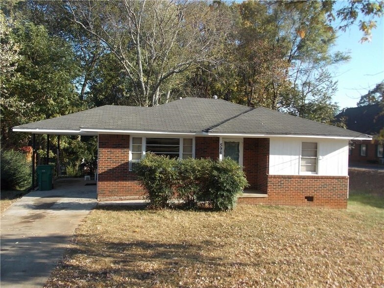 596 Concord Rd SE, Smyrna, GA for sale - Building Photo - Image 1 of 1
