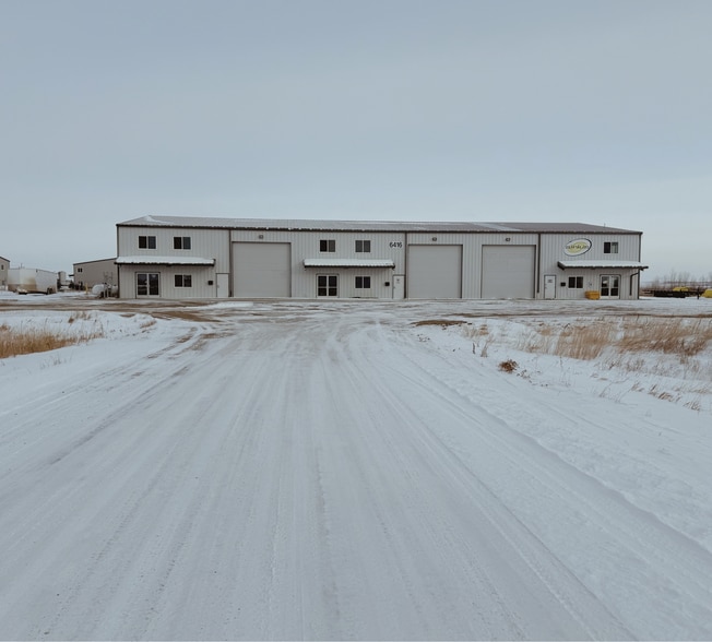6416 Wickum Rd, Williston, ND for sale - Building Photo - Image 2 of 21