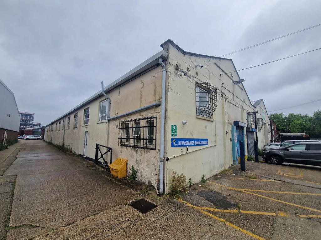 Marshlands Rd, Portsmouth for lease Building Photo- Image 1 of 9