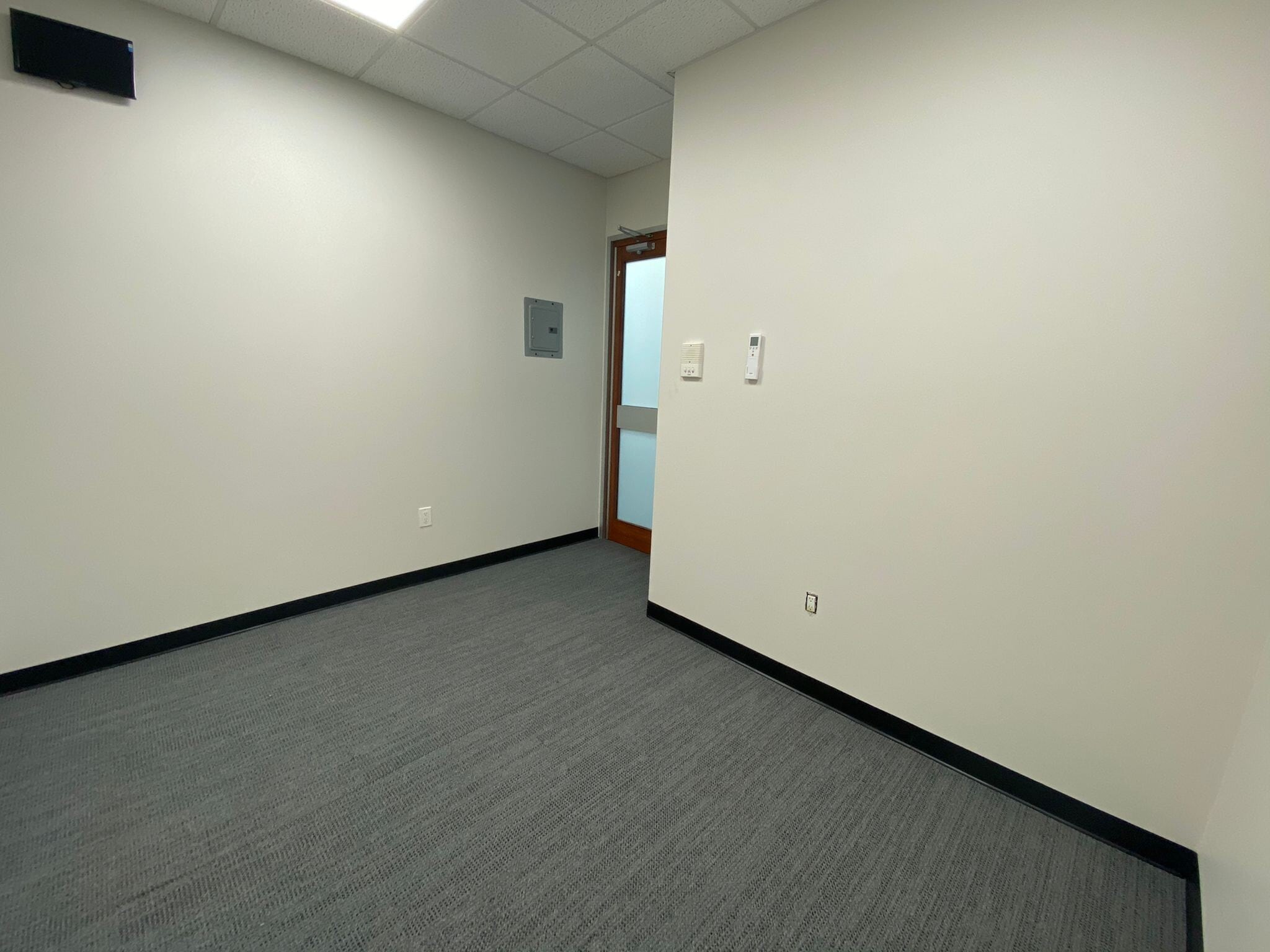 641 President St, Brooklyn, NY for lease Interior Photo- Image 1 of 3