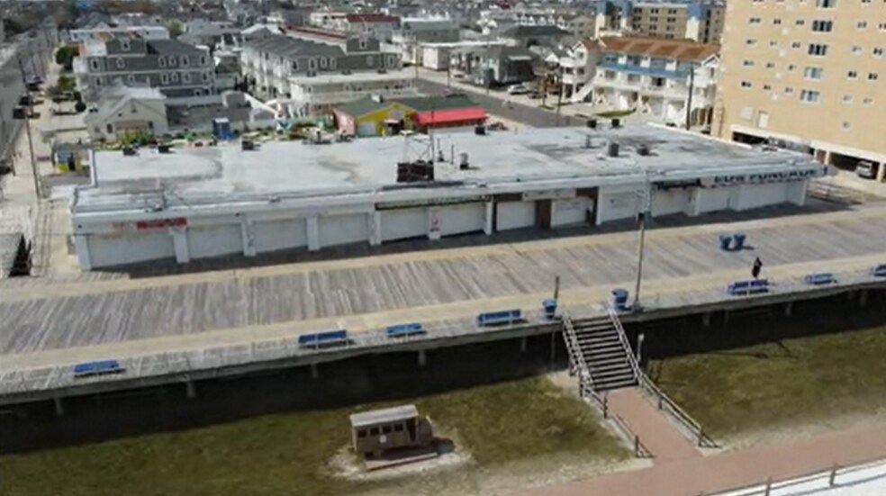 2000 2004 Boardwalk North Wildwood Nj 08260 Loopnet Com