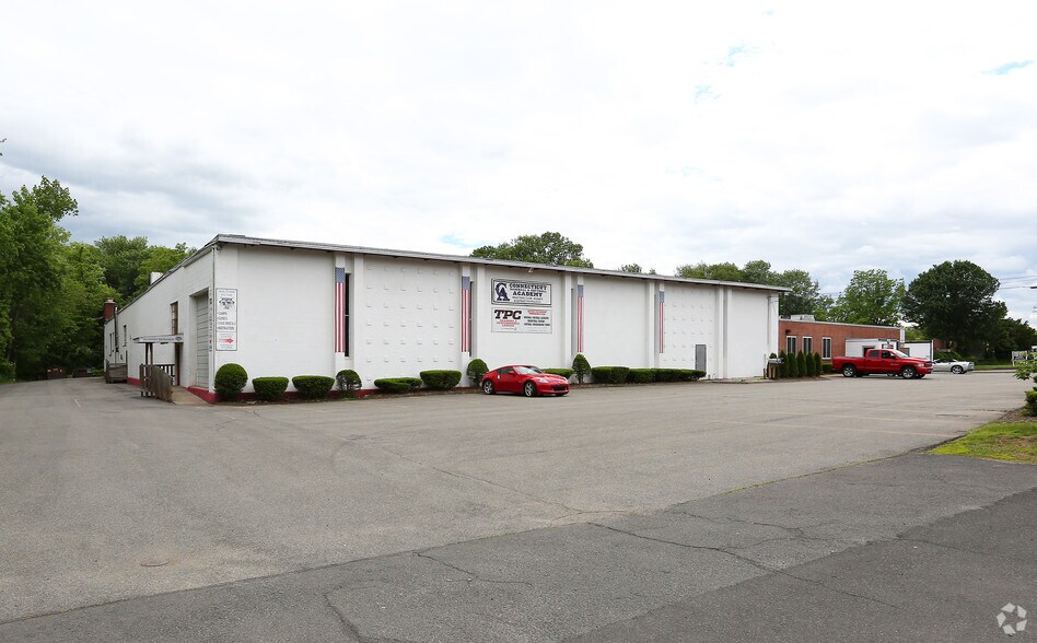 598 Deming Rd, Berlin, CT for sale - Primary Photo - Image 1 of 1