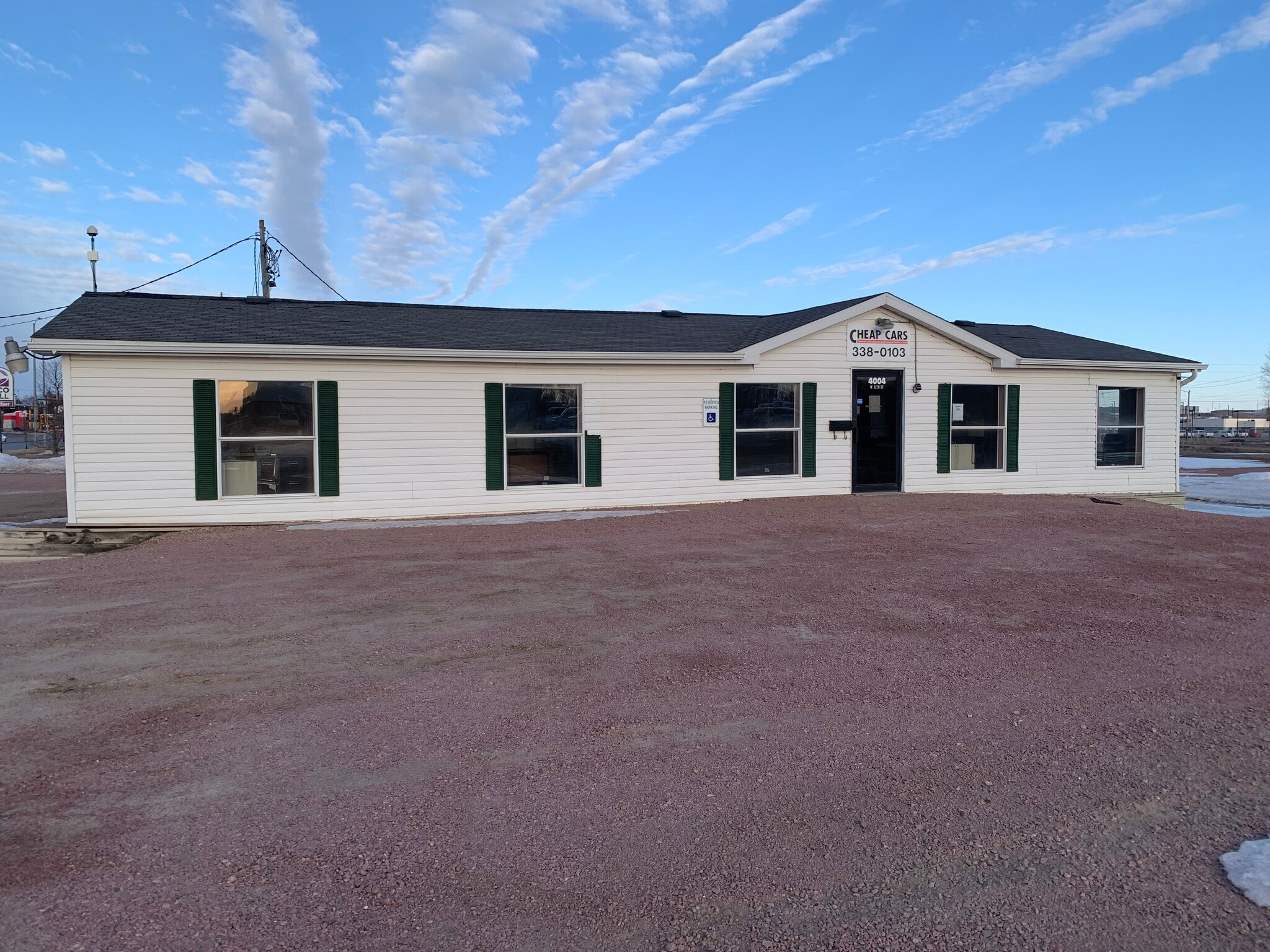 4004 W 12th St, Sioux Falls, SD for lease Building Photo- Image 1 of 13