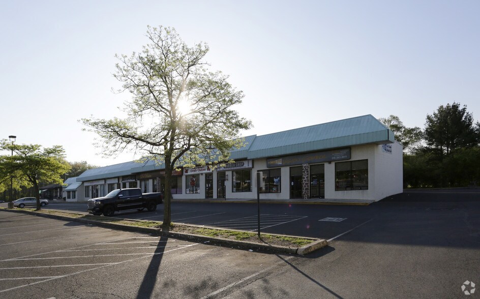 1900-1926 County Line Rd, Huntingdon Valley, PA for sale - Primary Photo - Image 1 of 1