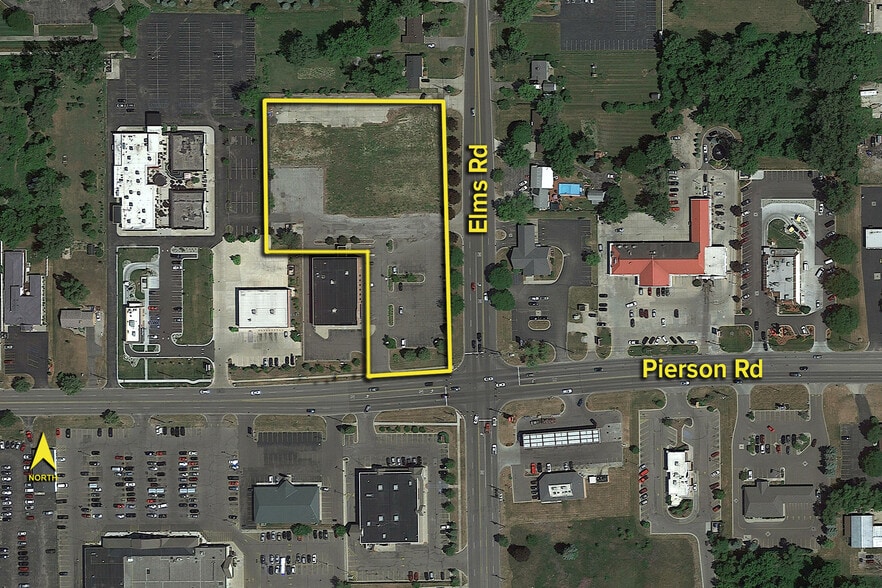 1563-1567 E Pierson Rd, Flushing, MI for sale - Building Photo - Image 1 of 1