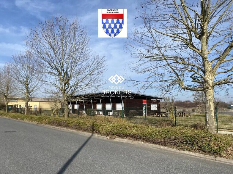 Land in Varennes-sur-Allier for sale - Building Photo - Image 1 of 4