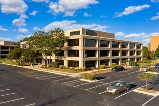 More details for 4200 Commerce Ct, Lisle, IL - Coworking for Lease