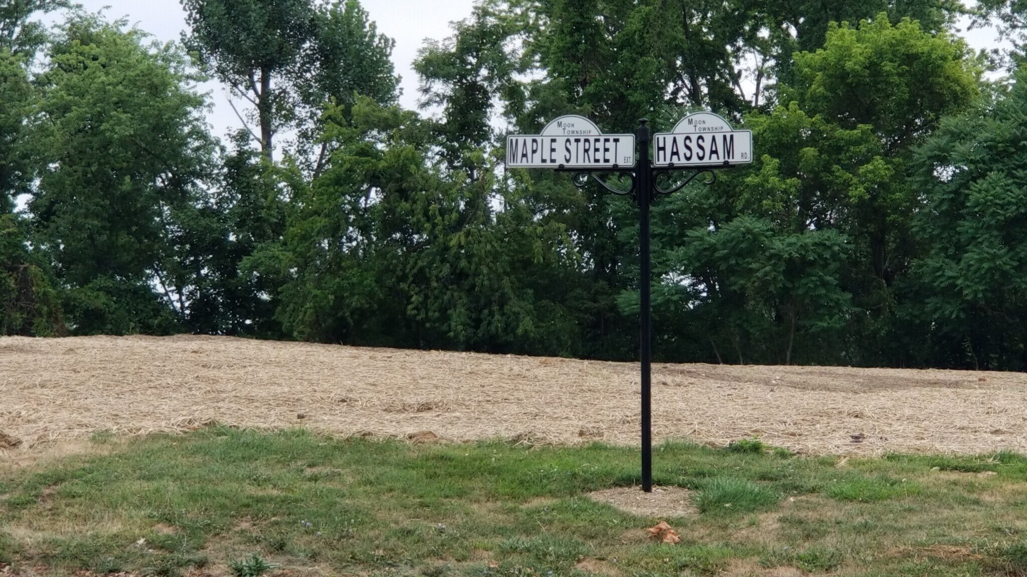 1255 Maple Street Ext, Coraopolis, PA for sale Primary Photo- Image 1 of 1