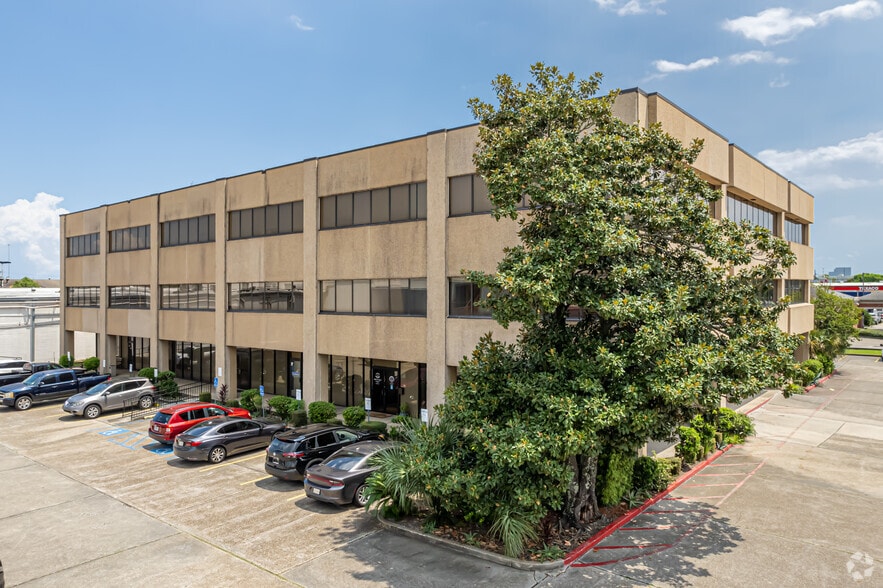 4621 W Napoleon Ave, Metairie, LA for lease - Building Photo - Image 2 of 7