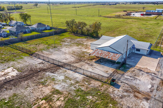 600 W Main St, Whitesboro, TX - aerial  map view - Image1