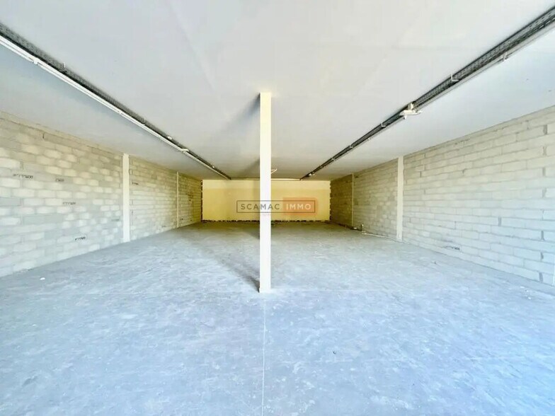 Industrial in Fréjus for lease - Interior Photo - Image 3 of 6