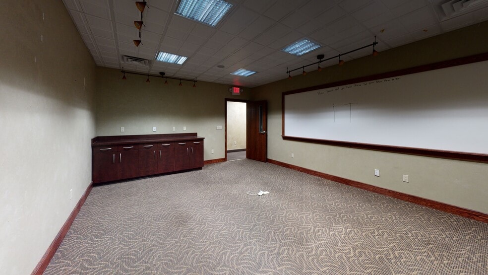 43 Franklin St, East Hartford, CT for lease - Building Photo - Image 3 of 18