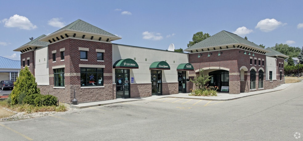 2525-2531 Main St, Cross Plains, WI for lease - Primary Photo - Image 1 of 6