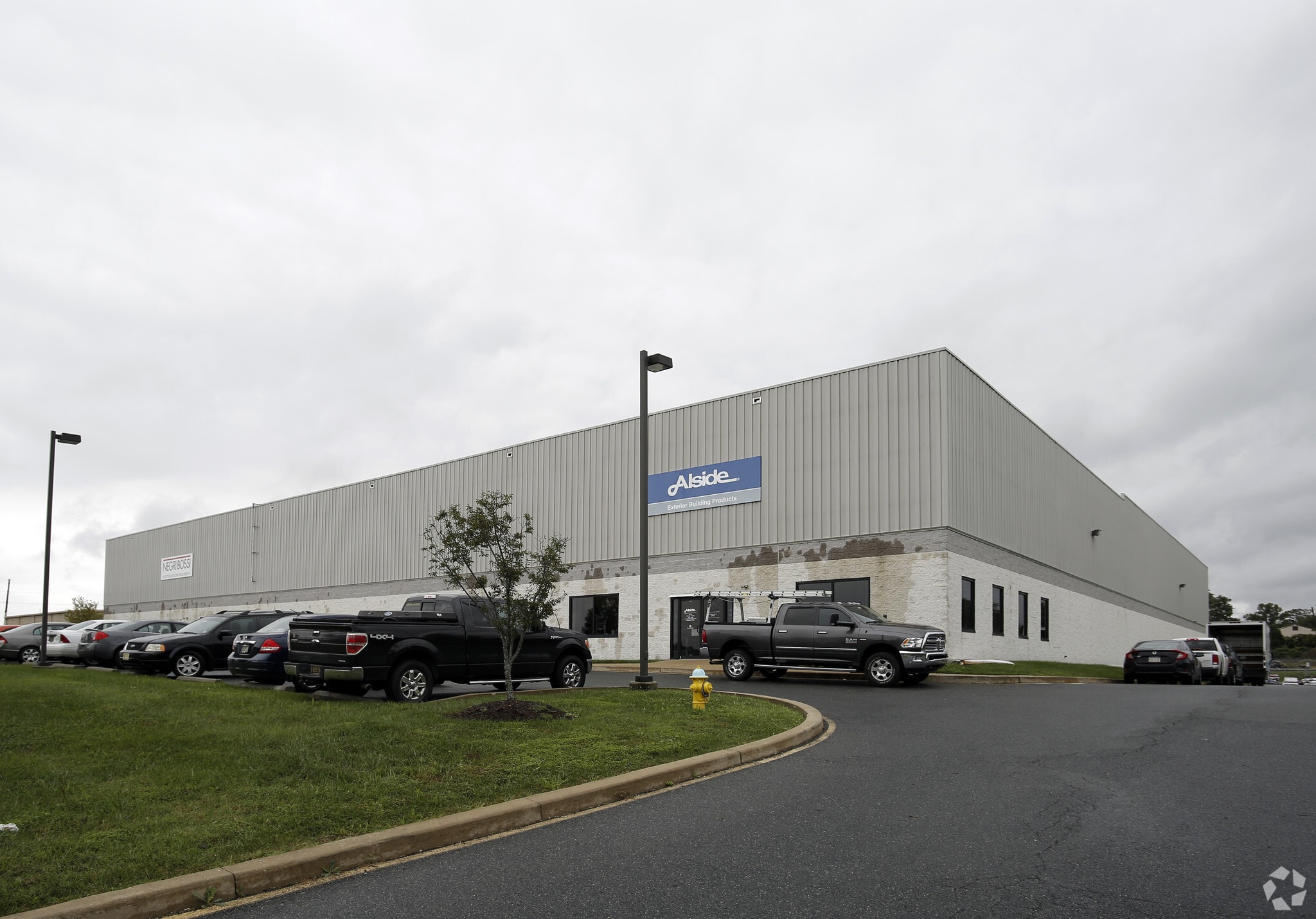 311 Carroll Dr, New Castle, DE for lease Primary Photo- Image 1 of 14