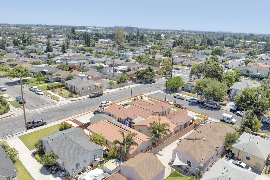 8555 Fontana St, Downey, CA for sale - Building Photo - Image 2 of 12