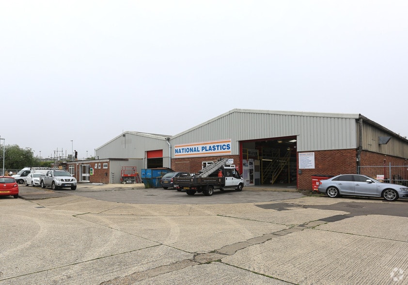 Easting Clos, Worthing for sale - Primary Photo - Image 1 of 1