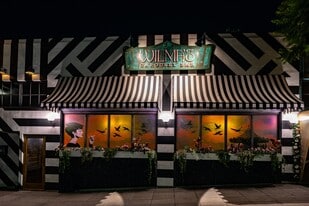 2401 Kettner Blvd, San Diego CA - Bar