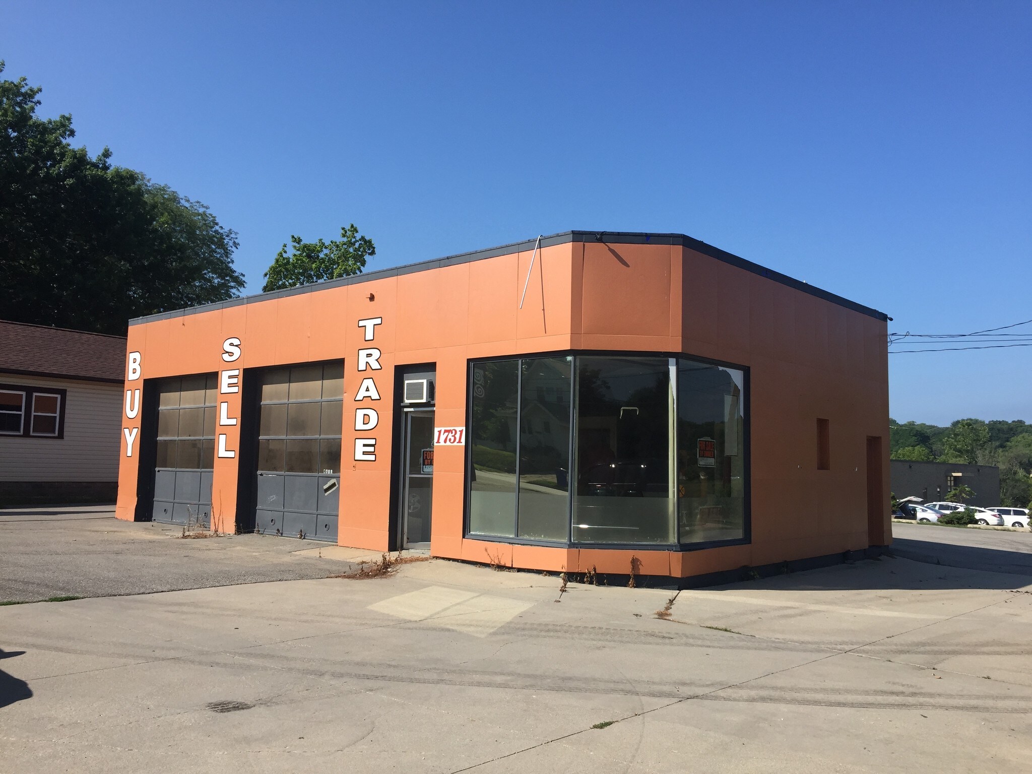 1731 Center Point Rd NE, Cedar Rapids, IA for sale Building Photo- Image 1 of 1