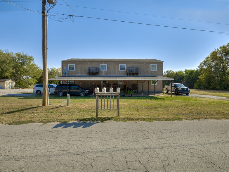 940 N Ross Ave, Dewey, OK for sale - Building Photo - Image 2 of 72