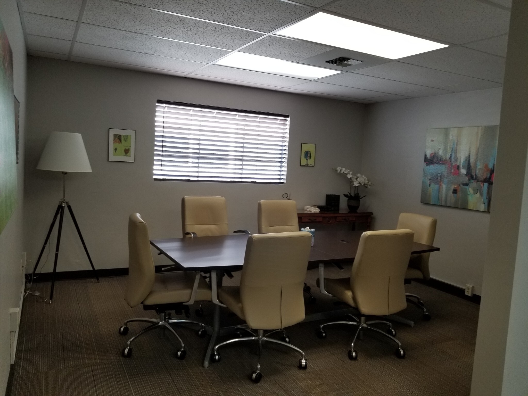 930 Truxtun Ave, Bakersfield, CA, 93301 Office Space For Lease