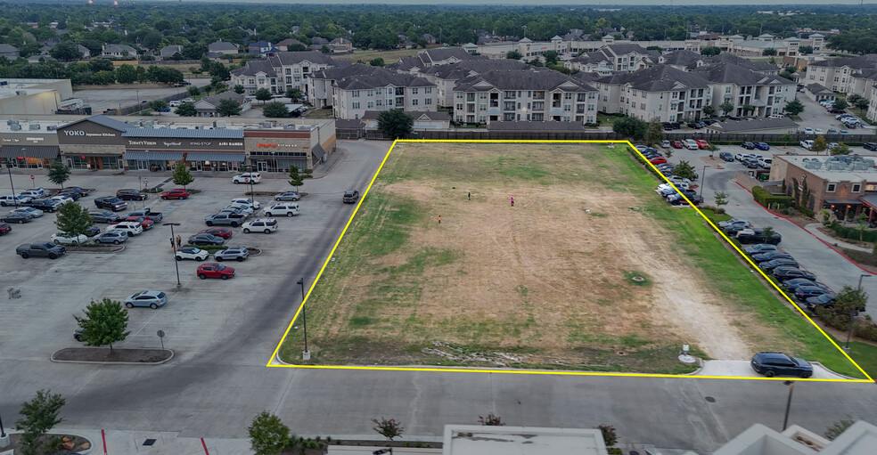 26326 N Freeway, Cypress, TX for sale - Primary Photo - Image 1 of 11