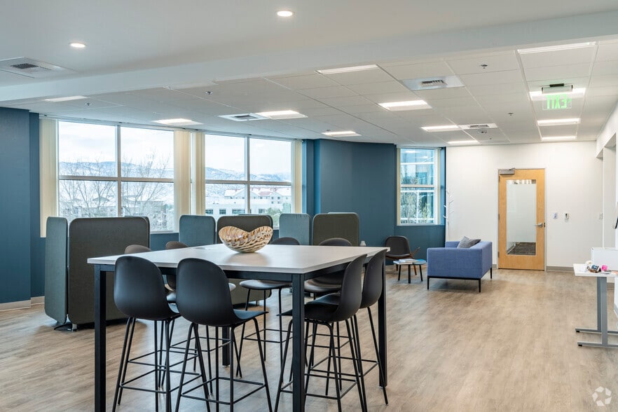 9805 Double R Blvd, Reno, NV for lease - Interior Photo - Image 3 of 14