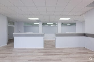 5223 N El Dorado St, Stockton, CA for lease Interior Photo- Image 1 of 23