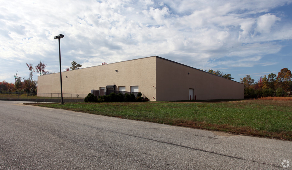 4545 Graphics Dr, White Plains, MD for sale - Primary Photo - Image 1 of 1