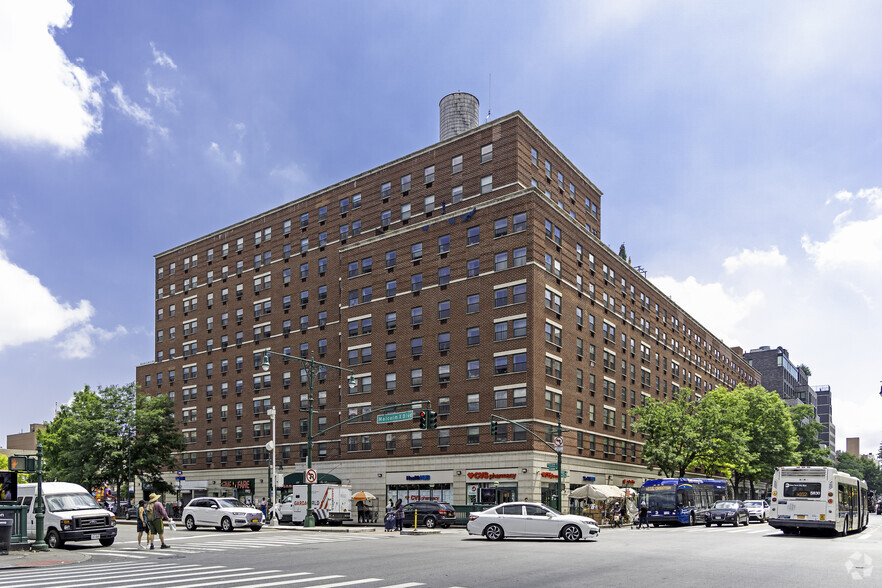 120-142 W Lenox Ave, New York, NY for sale - Primary Photo - Image 1 of 1